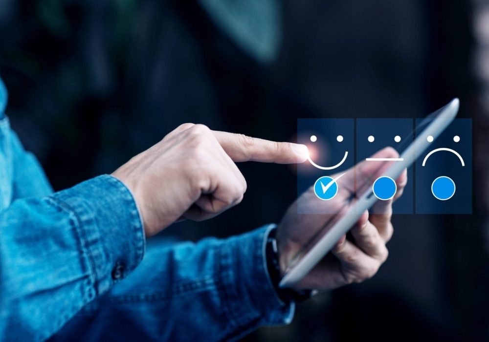 collage-customer-experience-concept